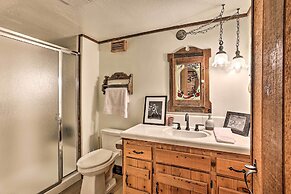 Cimarron Lodge Retreat With 3 Decks & Grill!