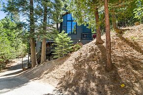 Cimarron Lodge Retreat With 3 Decks & Grill!