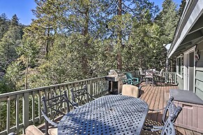 Delightful Family Cabin: Walk to Lake Gregory!