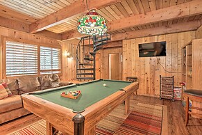 Delightful Family Cabin: Walk to Lake Gregory!