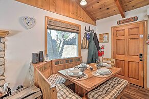 Delightful Family Cabin: Walk to Lake Gregory!