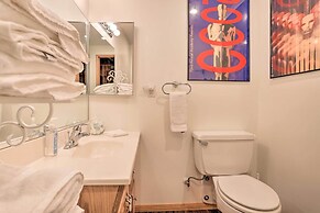 Delightful Family Cabin: Walk to Lake Gregory!