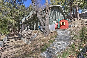 Delightful Family Cabin: Walk to Lake Gregory!