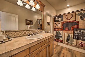 Sugar Bear Lodge w/ Game Room - 5 Mi to Village!