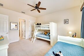 6 Mi to Disney: Lakefront Reunion Resort Home