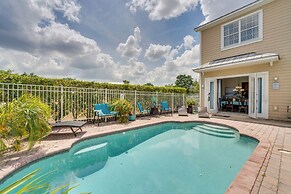 6 Mi to Disney: Lakefront Reunion Resort Home