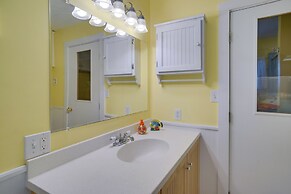 Ping-pong Table, Beach Access: North Falmouth Home