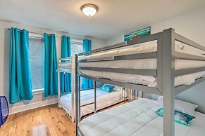 Downtown Brockton Apt < 1 Mi to Local Dining