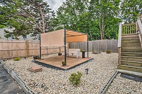 Downtown Brockton Apt < 1 Mi to Local Dining