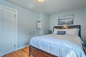 Downtown Brockton Apt < 1 Mi to Local Dining