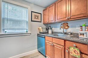 Downtown Brockton Apt < 1 Mi to Local Dining