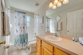 5 Mi to Disney: Emerald Island Poolside Retreat