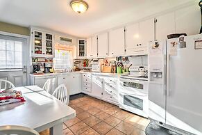 Charming East Falmouth Home w/ Hot Tub!