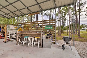 Trendy Palm City Cottage w/ Porch on 5 Acres!