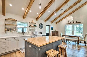 Trendy Palm City Cottage w/ Porch on 5 Acres!