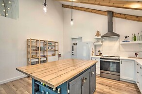 Trendy Palm City Cottage w/ Porch on 5 Acres!