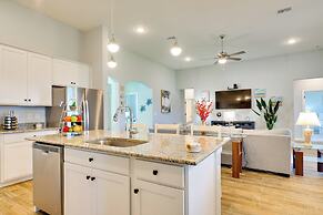 Screened-in Patio & Grill: Cape Coral Retreat