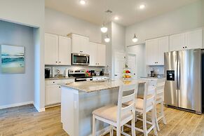 Screened-in Patio & Grill: Cape Coral Retreat