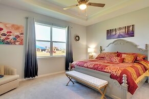 Screened-in Patio & Grill: Cape Coral Retreat