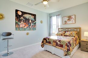 Screened-in Patio & Grill: Cape Coral Retreat