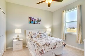 Screened-in Patio & Grill: Cape Coral Retreat