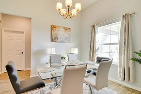 Screened-in Patio & Grill: Cape Coral Retreat