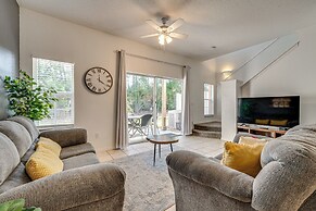 Patio + Pool Access: Townhome < 9 Mi to Disney!