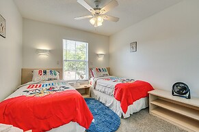 Patio + Pool Access: Townhome < 9 Mi to Disney!