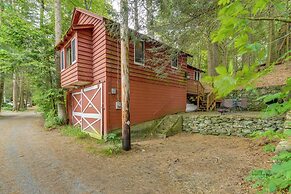 Rustic Berkshires Cottage at Lake Buel w/ Kayaks!