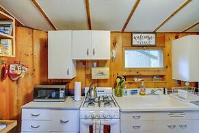 Rustic Berkshires Cottage at Lake Buel w/ Kayaks!