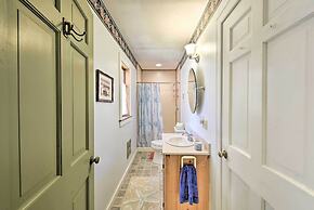 Peaceful Chilmark Farmhouse by Menemsha Beach