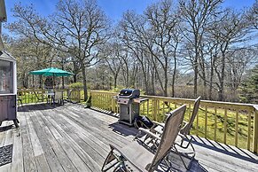 Peaceful Chilmark Farmhouse by Menemsha Beach