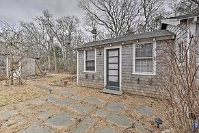 Cozy Vineyard Haven Cottage < 1 Mi to Beach!