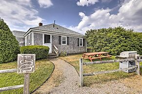 Modern Cape Cod Cottage: Walk to Craigville Beach
