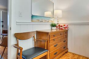 Steps to Eats & Craigville Beach! Cape Cod Cottage