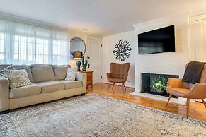 Steps to Eats & Craigville Beach! Cape Cod Cottage