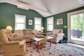 3 Mi to Beach & Town: Martha's Vineyard Home