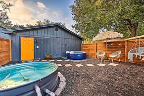 Cozy Brandon Guest Studio w/ Pool & Hot Tub!