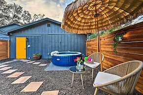 Cozy Brandon Guest Studio w/ Pool & Hot Tub!