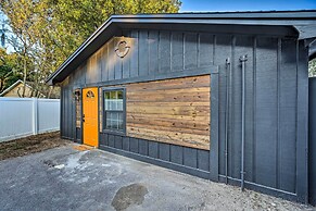 Cozy Brandon Guest Studio w/ Pool & Hot Tub!