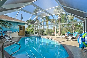 Spacious Cape Coral Home w/ Pool: On Golf Course!