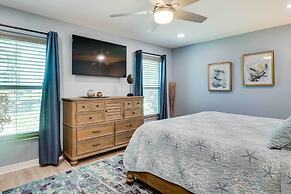 Family Home w/ Outdoor Oasis in Cape Coral!