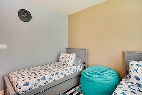 Family Home w/ Outdoor Oasis in Cape Coral!