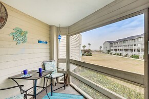 Ocean-view Saint Helena Island Condo - Pool Access