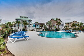 Ocean-view Saint Helena Island Condo - Pool Access