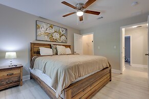 Dog-friendly Pensacola Duplex ~ 7 Mi to Downtown