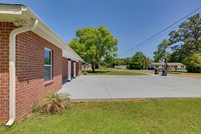 Dog-friendly Pensacola Duplex ~ 7 Mi to Downtown