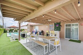 Desert Hot Springs Home w/ Pool & Gas Grill!