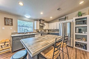 Cozy Cloudcroft Cabin w/ Deck & Gas Grill!