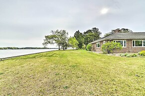 Bayfront Retreat w/ Game Room + Outdoor Pool!
